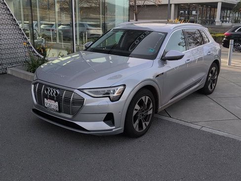 Used 2023 Audi e-tron Premium Plus w/ Premium Plus Package image 1