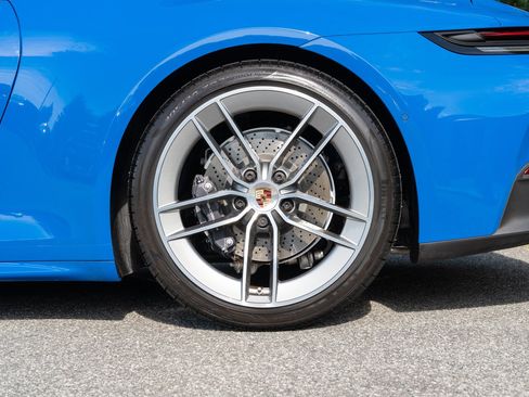 Certified 2025 Porsche 911 Carrera RWD image 12