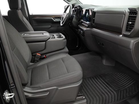 Used 2024 Chevrolet Silverado 1500 LT AWD/4WD image 30