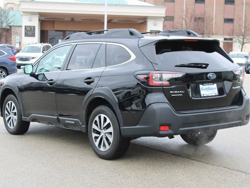 Certified 2024 Subaru Outback Premium image 7