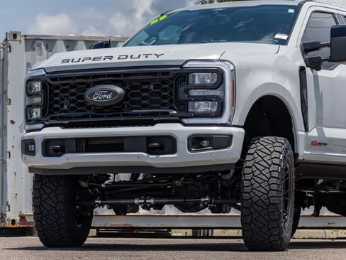 Certified 2025 Ford F250 Lariat w/ Lariat Ultimate Package AWD/4WD image 21