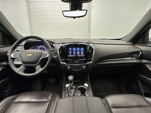 Certified 2023 Chevrolet Traverse High Country AWD/4WD image 16