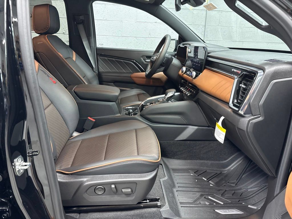 New 2026 GMC Canyon AT4 w/ Technology Plus Package AWD/4WD image 7