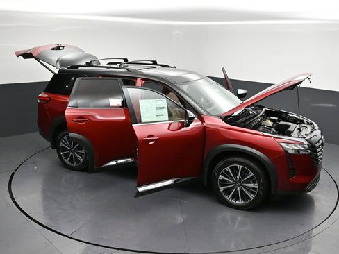 New 2026 Nissan Pathfinder Platinum AWD/4WD image 33