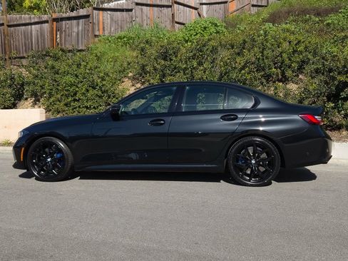 Used 2025 BMW M340i xDrive w/ Premium Package image 28