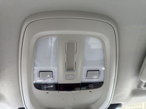 Certified 2024 Volvo XC90 T8 Plus w/ Protection Package Premier AWD/4WD image 29