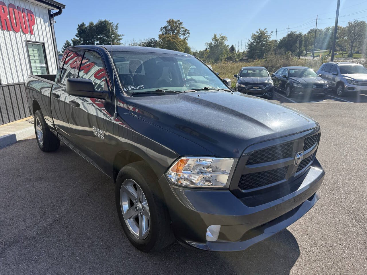Used 2017 RAM 1500 Express AWD/4WD image 5