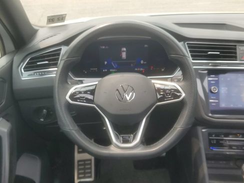 Used 2023 Volkswagen Tiguan SE R-Line AWD/4WD image 15