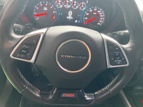Used 2018 Chevrolet Camaro SS RWD image 27