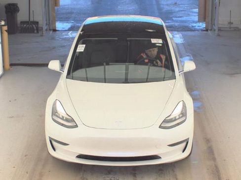 Used 2020 Tesla Model 3 Long Range image 2