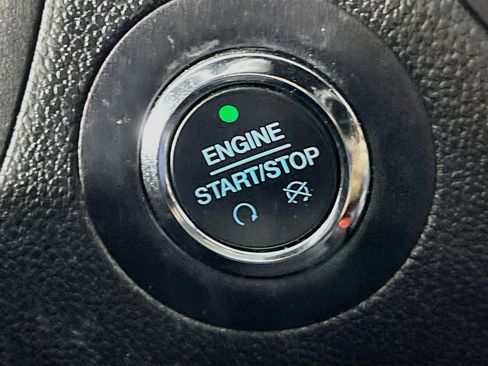 Used 2018 Ford Explorer XLT w/ Equipment Group 202A AWD/4WD image 23