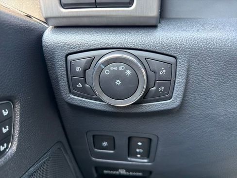 Used 2022 Ford F350 Platinum AWD/4WD image 21