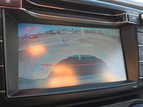 Used 2016 Toyota RAV4 LE image 27