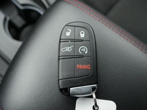 Used 2025 Dodge Durango GT image 19