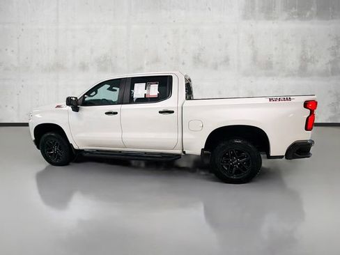 Used 2020 Chevrolet Silverado 1500 LT Trail Boss image 8