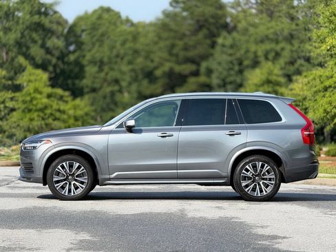 Used 2020 Volvo XC90 T5 Momentum w/ Protection Package FWD image 9