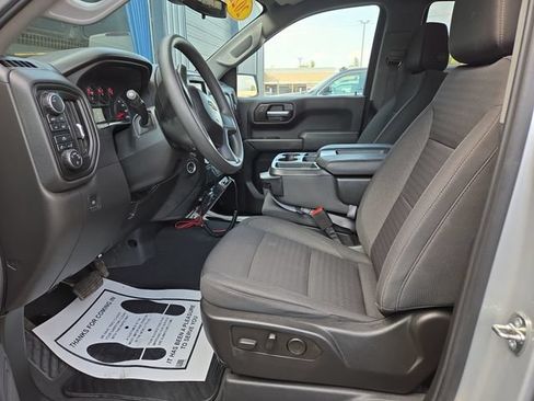 Used 2022 Chevrolet Silverado 1500 Custom AWD/4WD image 2