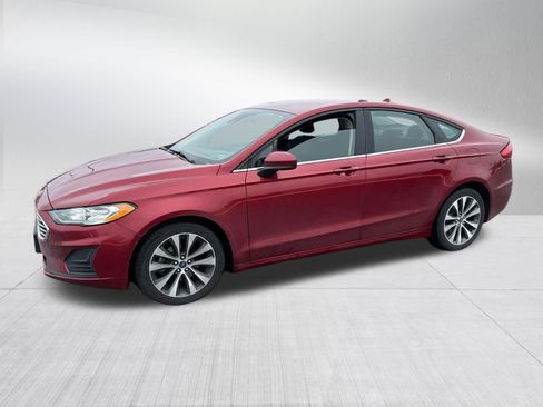 Used 2019 Ford Fusion SE AWD/4WD image 5
