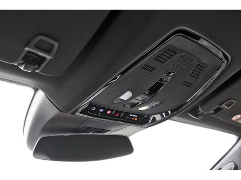 New 2027 Cadillac Lyriq Luxury AWD/4WD image 21