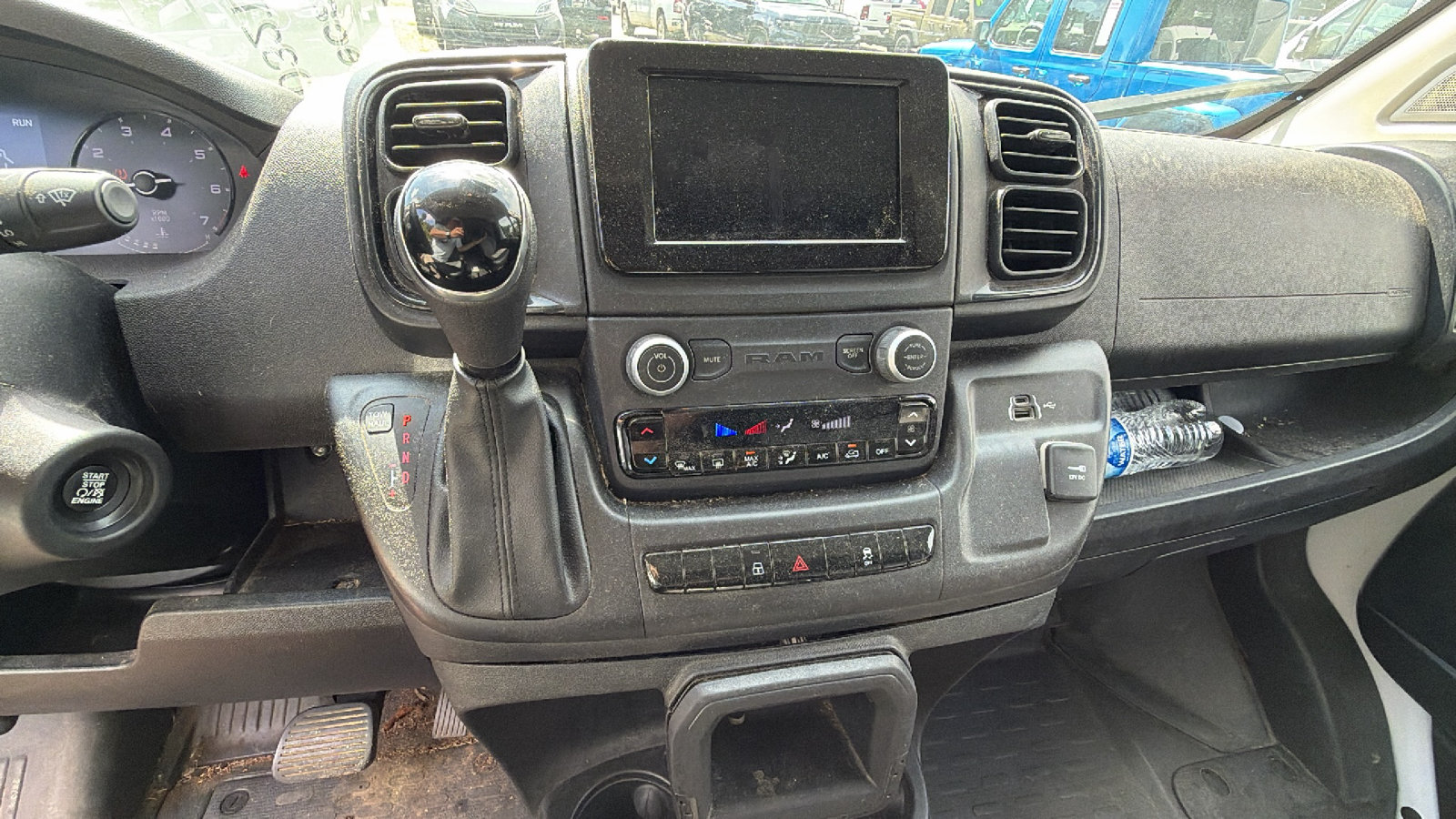 Used 2024 RAM ProMaster 2500 w/ Convenience Group FWD image 27
