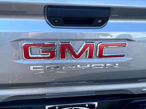 Used 2024 GMC Canyon AT4X AWD/4WD image 32