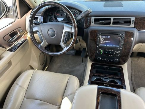 Used 2014 GMC Yukon Denali AWD/4WD image 14