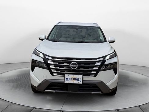 Used 2025 Nissan Rogue SL AWD/4WD image 8