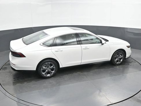 New 2025 Honda Accord EX-L image 31