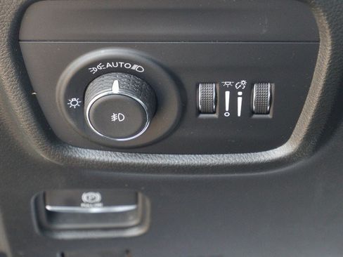 Used 2024 Jeep Grand Cherokee L Limited w/ Luxury Tech Group II AWD/4WD image 19