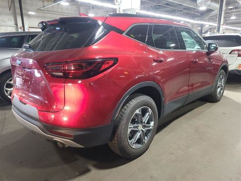 Used 2023 Chevrolet Blazer LT AWD/4WD image 9