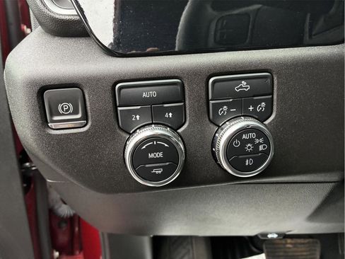 Used 2024 GMC Sierra 1500 Elevation AWD/4WD image 10