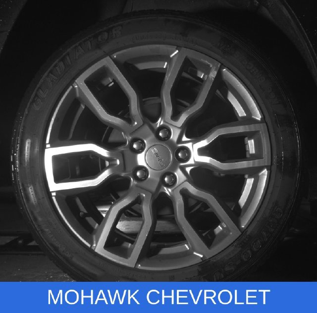 Used 2022 GMC Terrain Denali w/ Denali Premium Package AWD/4WD image 27