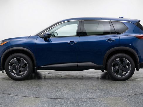 Used 2025 Nissan Rogue SV AWD/4WD image 5