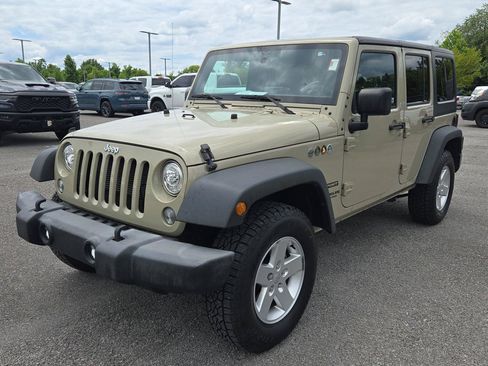 Used 2017 Jeep Wrangler Unlimited Sport w/ Quick Order Package 24S AWD/4WD image 3