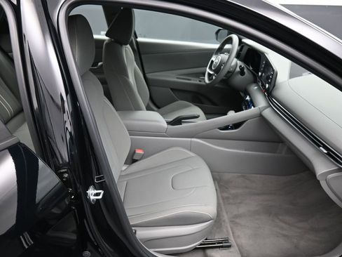 Certified 2023 Hyundai Elantra SEL w/ Cargo Package image 24