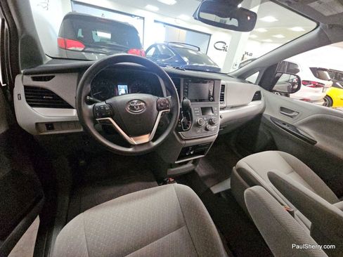 Used 2020 Toyota Sienna LE FWD image 7