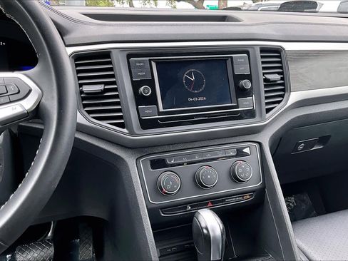 Used 2023 Volkswagen Atlas SE image 7