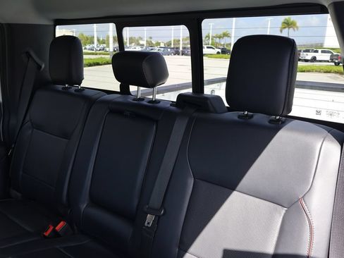 Used 2024 Ford F250 Lariat w/ Lariat Ultimate Package AWD/4WD image 18