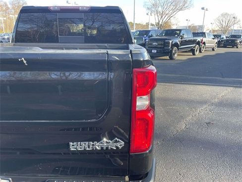 Used 2022 Chevrolet Silverado 1500 High Country w/ Z71 Off-Road Package image 35