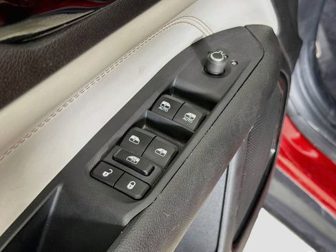 Used 2025 Jeep Compass Limited AWD/4WD image 21