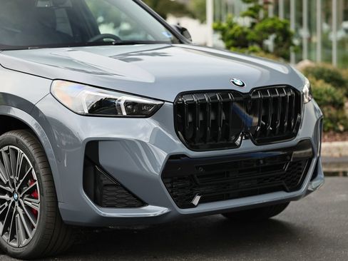New 2026 BMW X1 xDrive28i w/ Technology Package AWD/4WD image 2