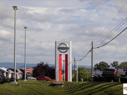 Used 2015 Nissan Titan S w/ S Popular Equipment Package image 11