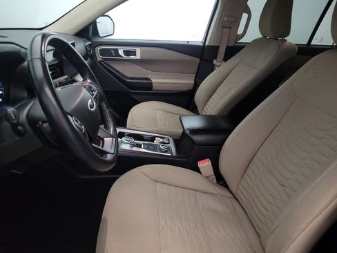 Used 2020 Ford Explorer XLT w/ Comfort Package image 17