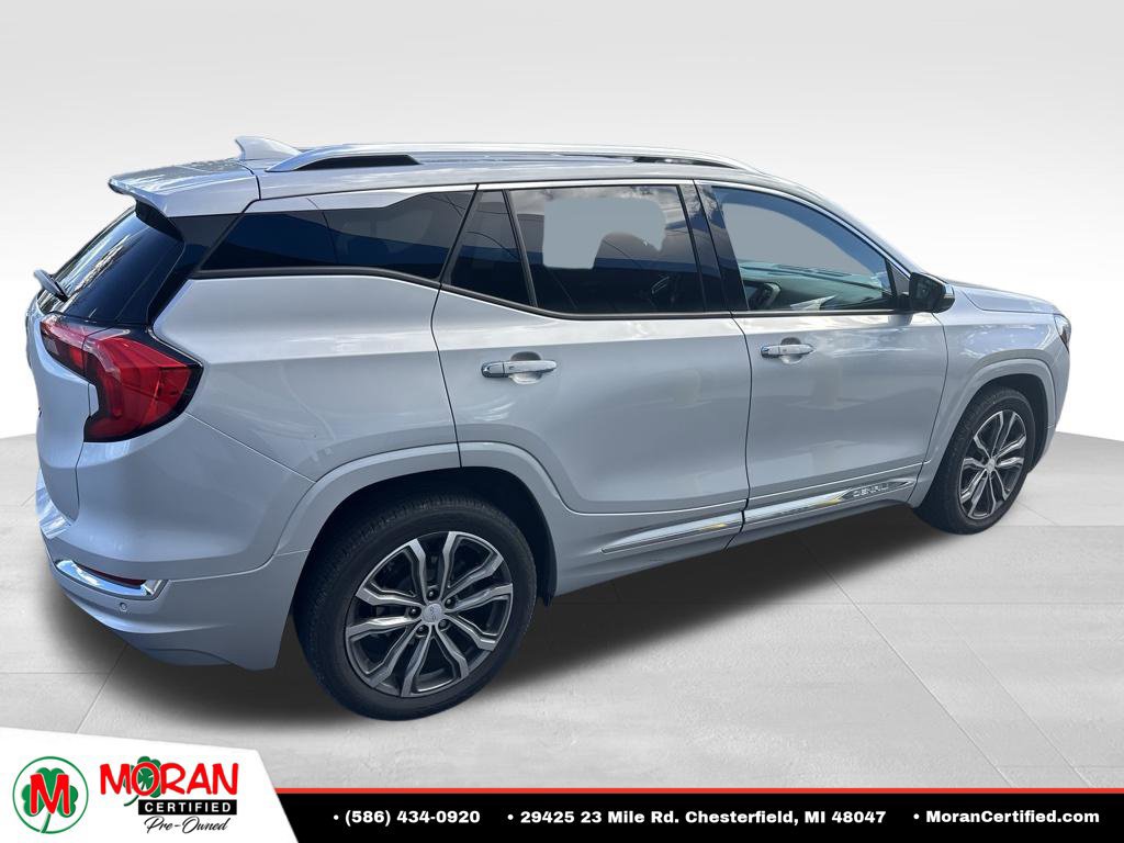 Used 2019 GMC Terrain Denali w/ Comfort Package FWD image 4