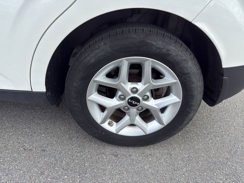 Used 2022 Kia Soul LX w/ Technology Package FWD image 13