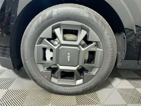 New 2026 Kia Carnival SX FWD image 13