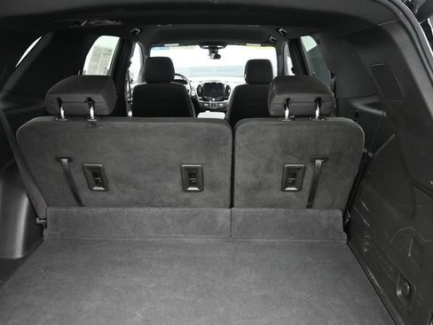Used 2022 Chevrolet Traverse LT w/ LPO, Floor Liner Package AWD/4WD image 11