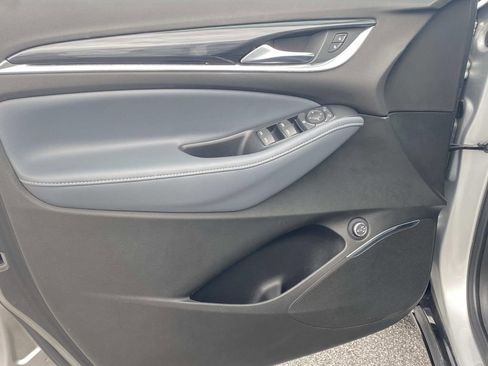 Used 2022 Buick Enclave Essence w/ Sport Touring Edition image 15