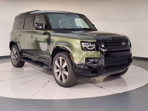 New 2026 Land Rover Defender 110 X AWD/4WD image 7