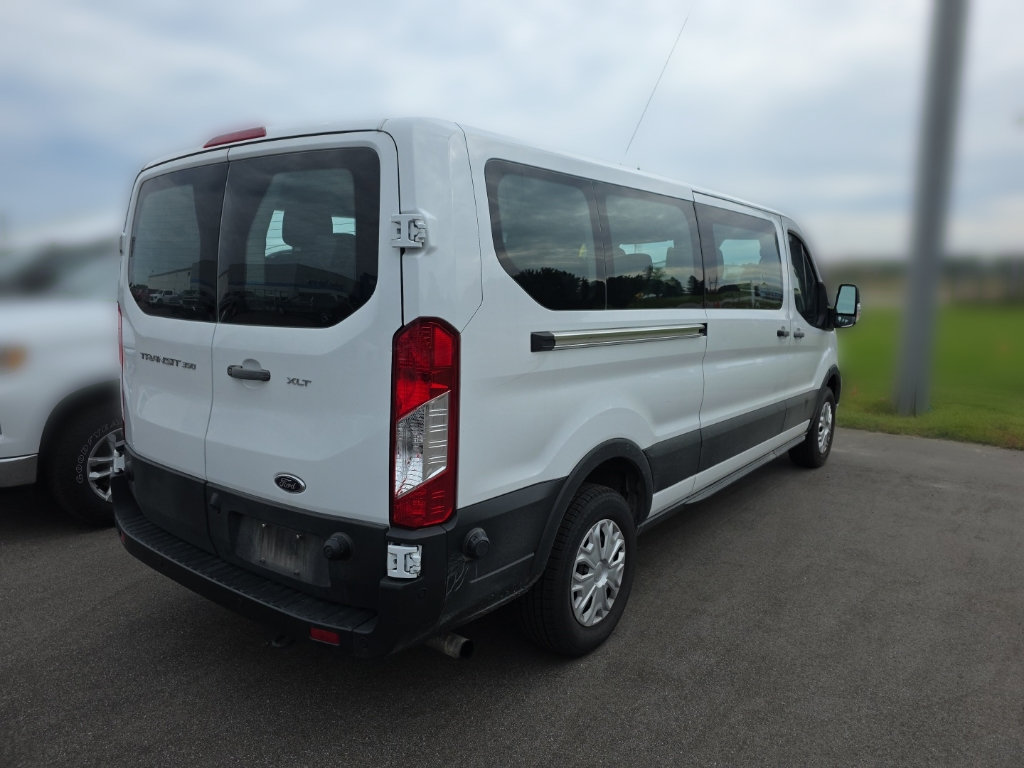 Used 2024 Ford Transit 350 XLT RWD image 4